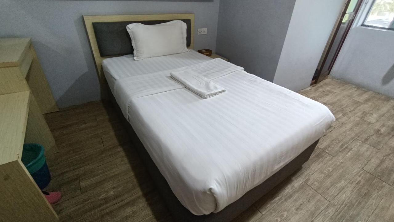 Unikarya Lodge Kota Kinabalu Exteriör bild