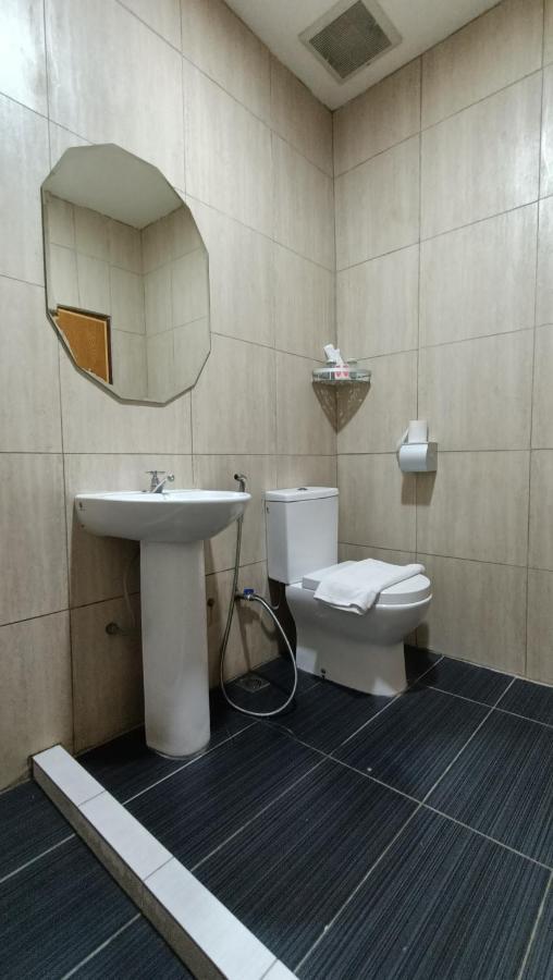 Unikarya Lodge Kota Kinabalu Exteriör bild